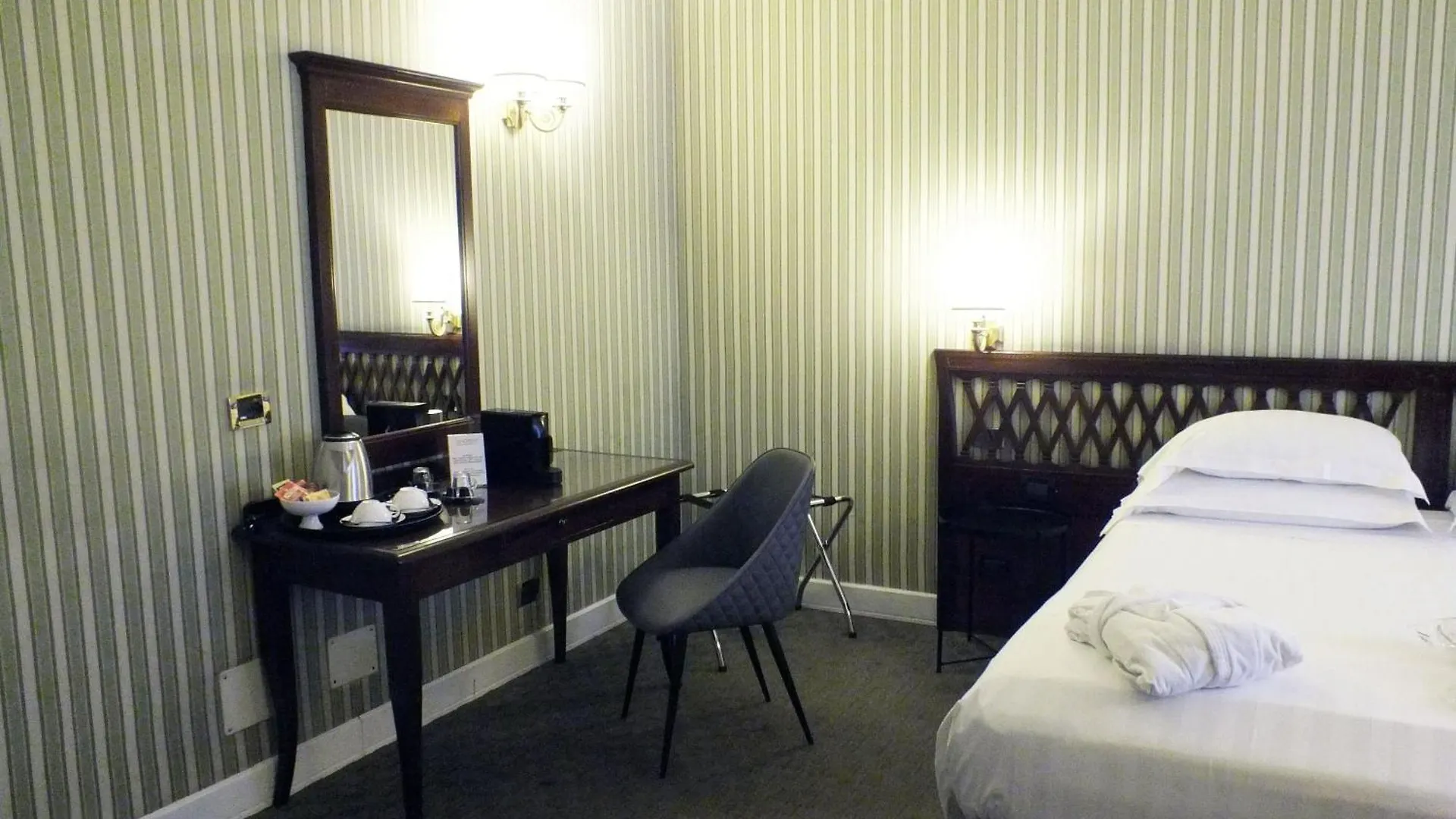****  Bb Hotels Smarthotel Bailey'S Rome Italy