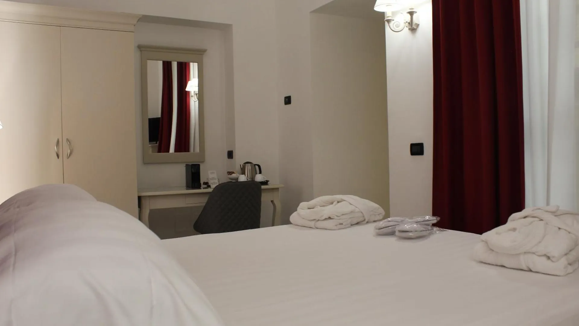 Bb Hotels Smarthotel Bailey'S Rome 4*,